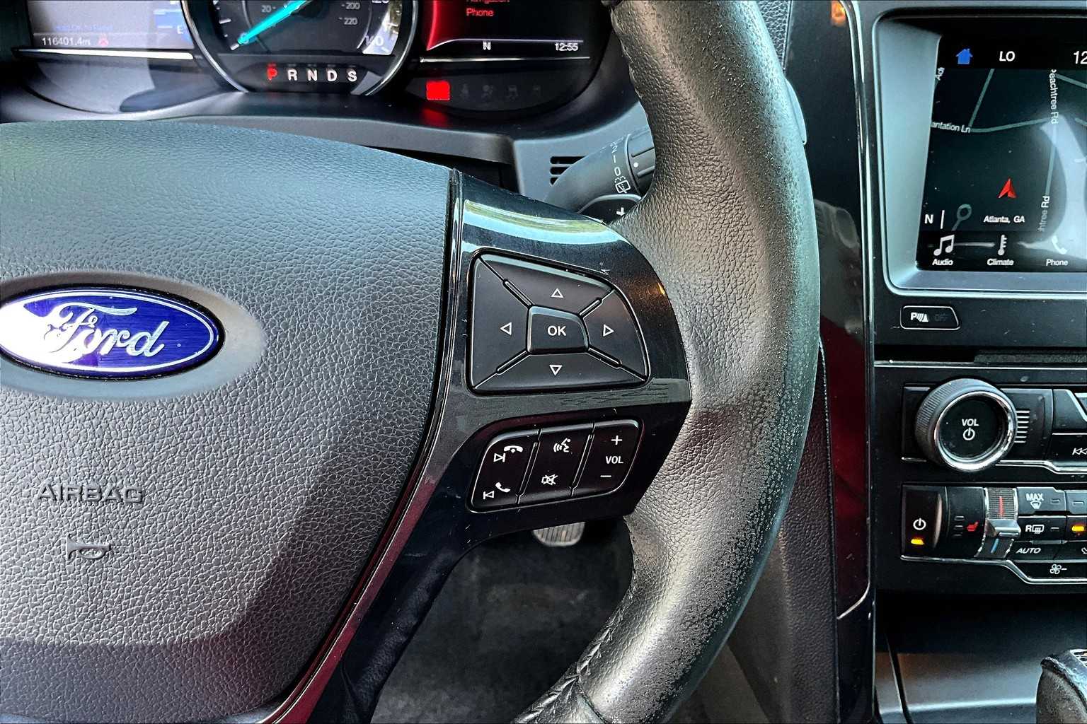 2017 Ford Explorer XLT photo 22