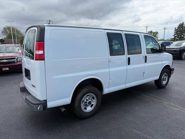 2022 Gmc Savana Cargo 2500 photo 4