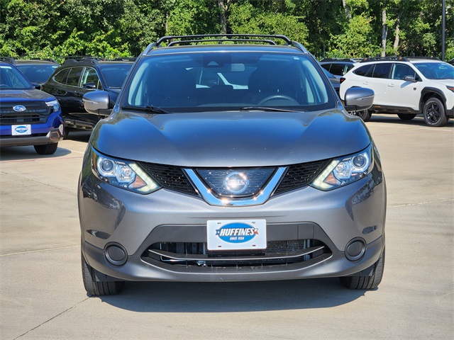 2019 Nissan Rogue Sport SV photo 2