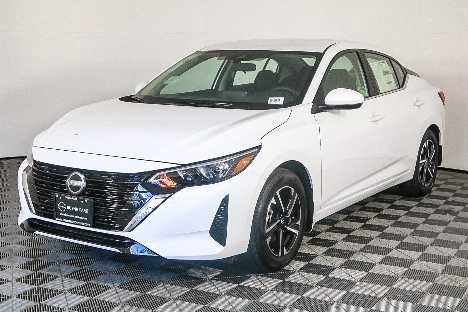 2025 Nissan Sentra SV photo 2