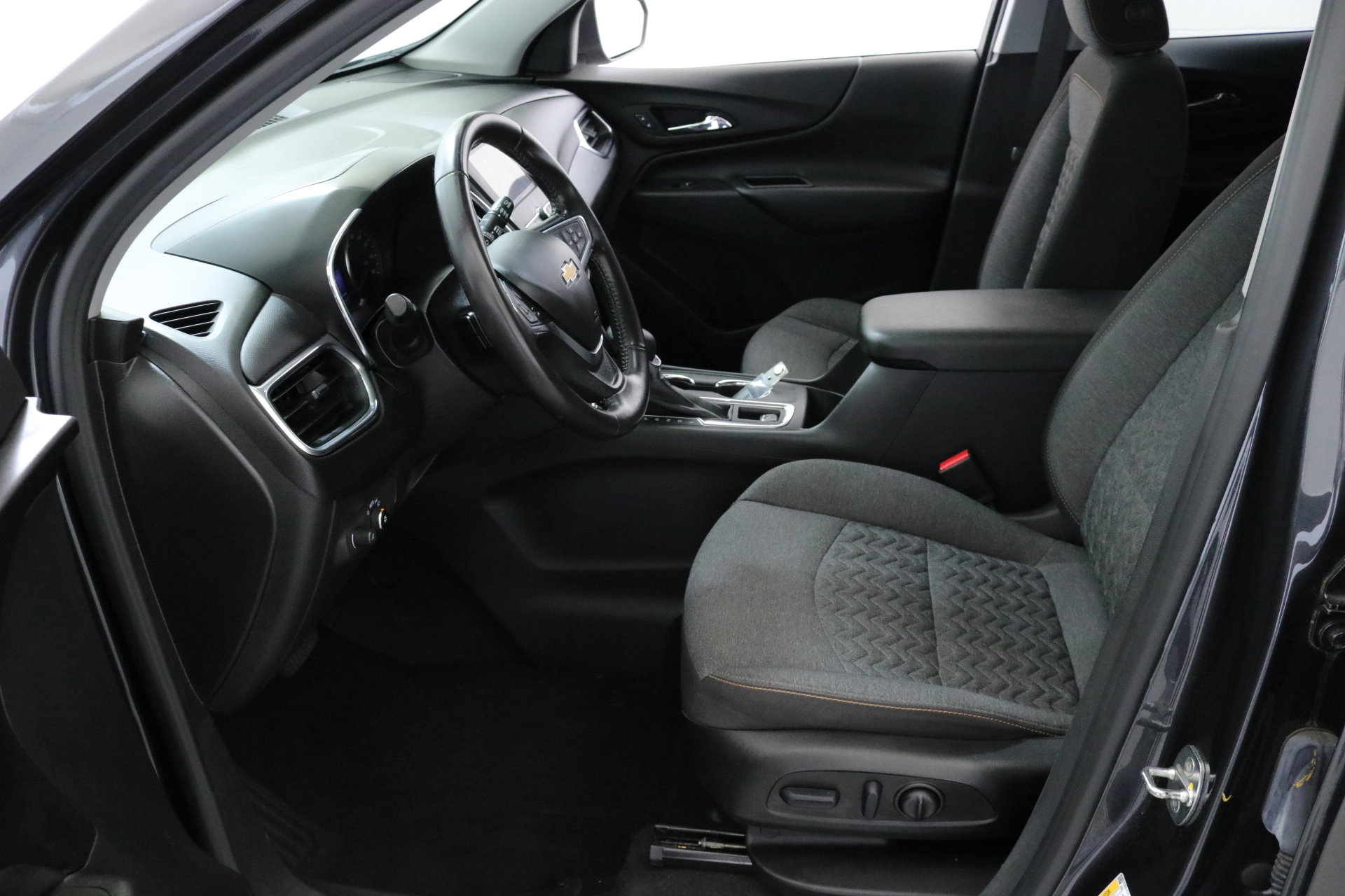 2022 Chevrolet Equinox LT photo 21