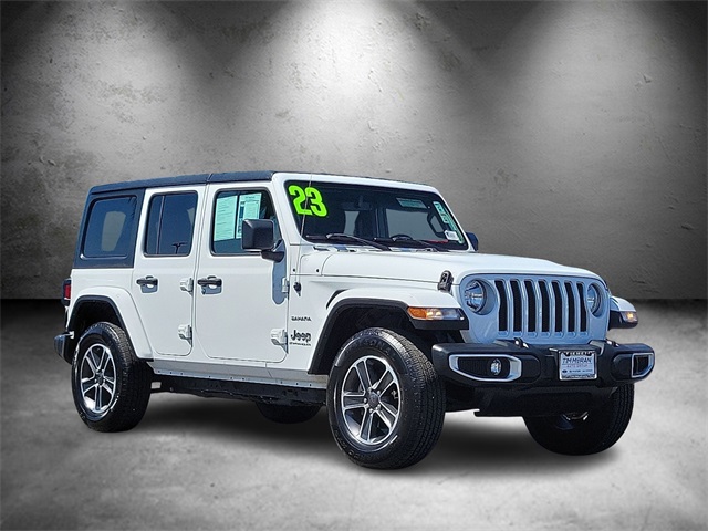 2023 Jeep Wrangler Sahara photo 3