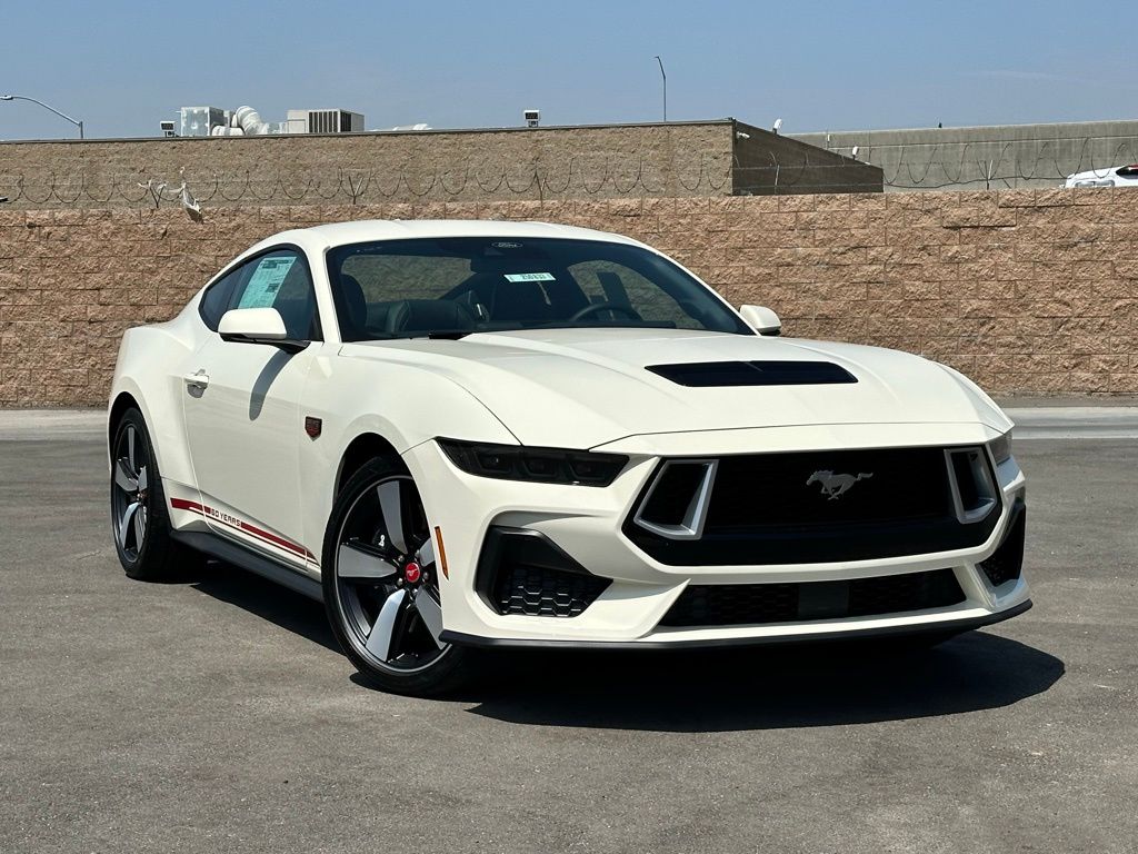 2025 Ford Mustang GT Premium photo 2