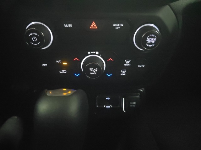 2019 Jeep Renegade Latitude North Edition photo 21