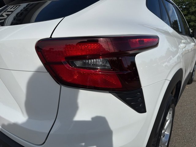 2024 Chevrolet Trax LS photo 15