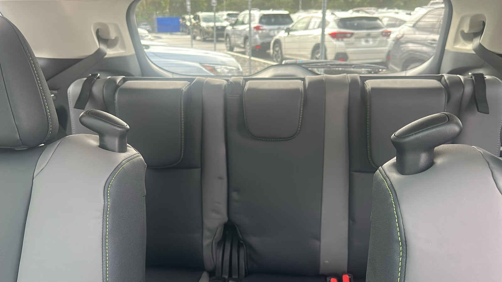 2025 Subaru Ascent Onyx Edition photo 18