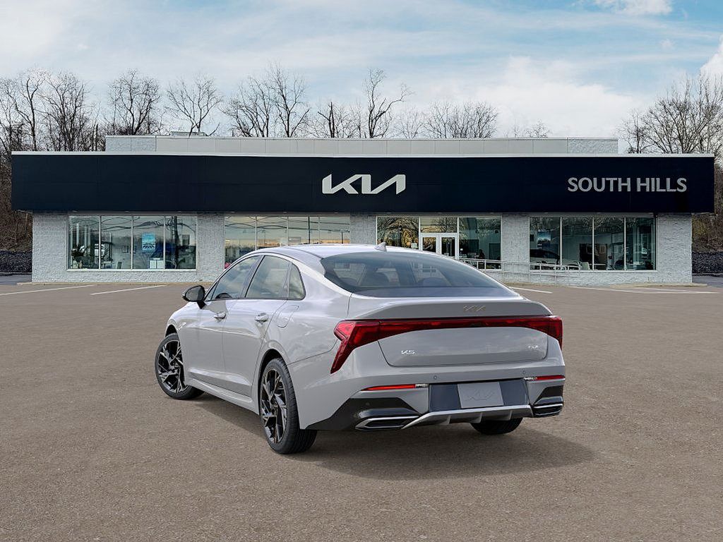 2026 Kia K5 GT-Line photo 2