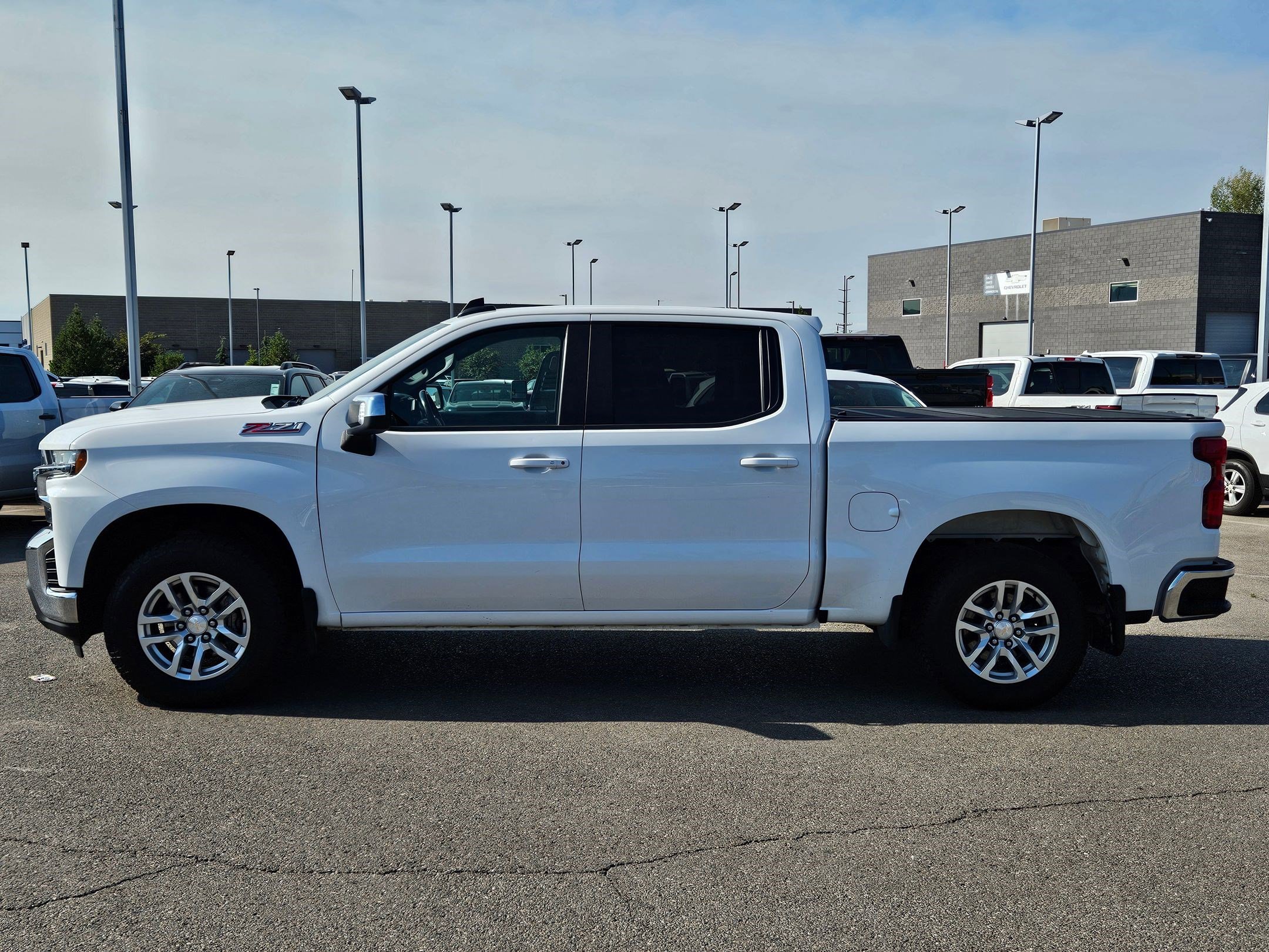 2022 Chevrolet Silverado 1500 LT photo 5