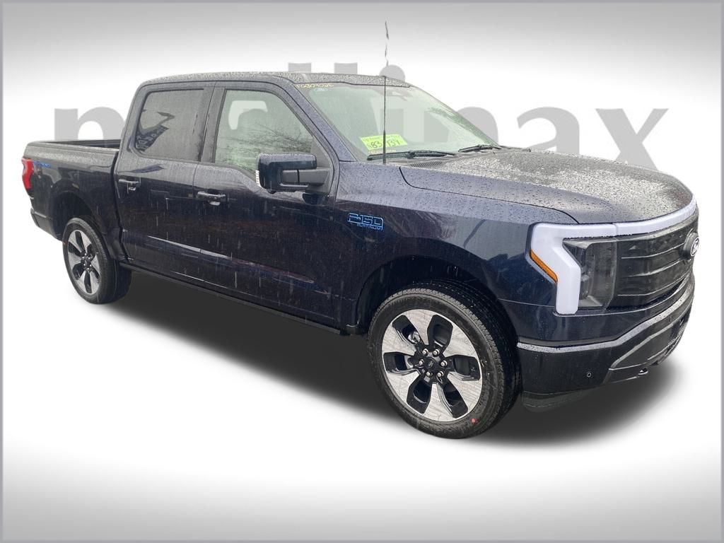 2025 Ford F-150 Lightning Platinum photo 2