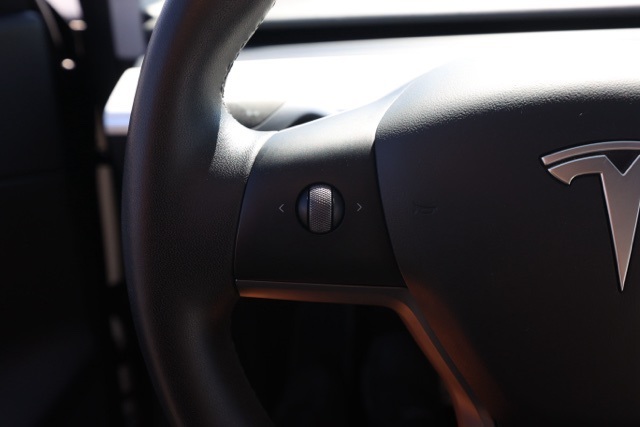 2021 Tesla Model Y Performance photo 23