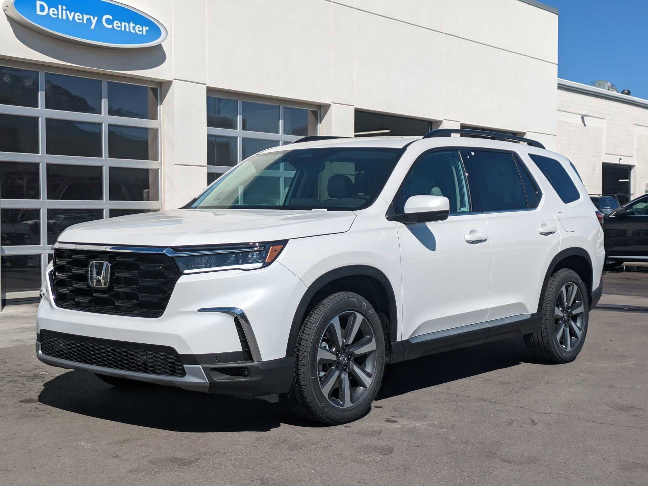 2025 Honda Pilot Touring photo 6