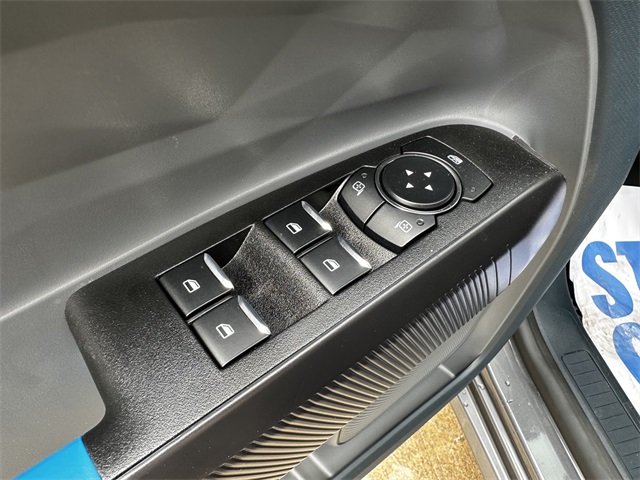 2025 Ford Maverick photo 16