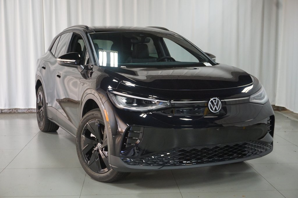 2025 Volkswagen ID.4 Pro Plus photo 3