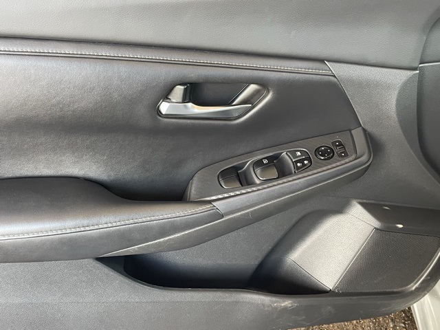 2022 Nissan Sentra SV photo 10