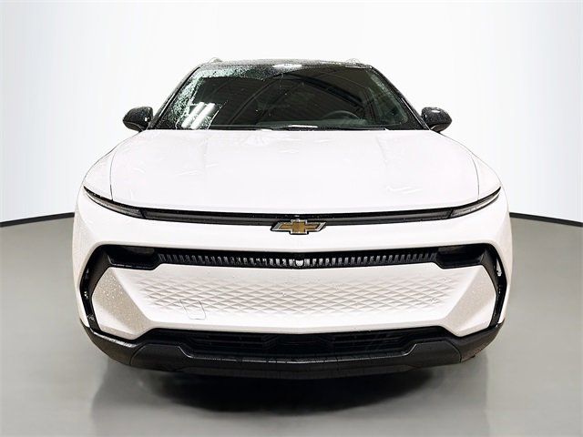 2026 Chevrolet Equinox EV 1LT photo 2