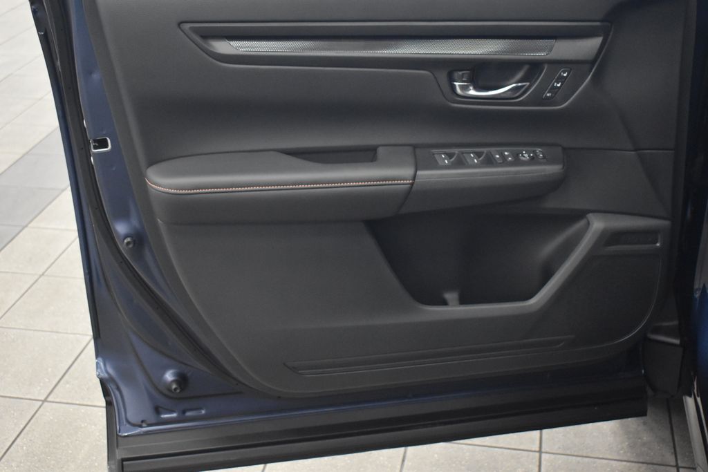 2026 Honda CR-V Hybrid Sport-L photo 7