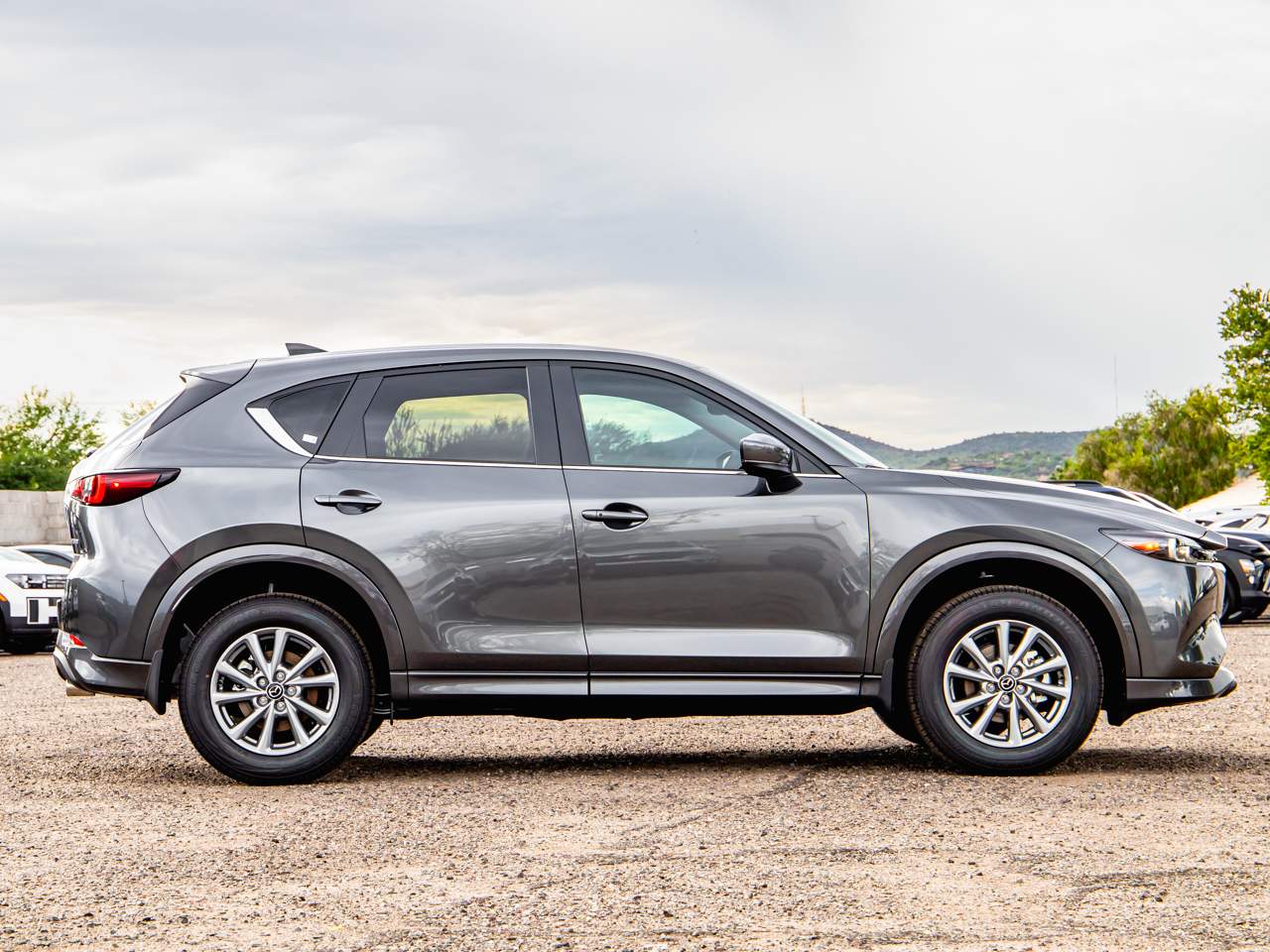 2025 Mazda CX-5 2.5 Select photo 3