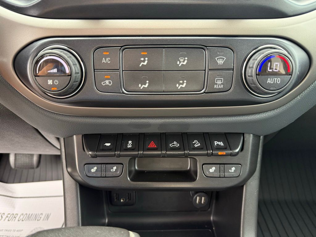 2020 Chevrolet Colorado Z71 photo 20