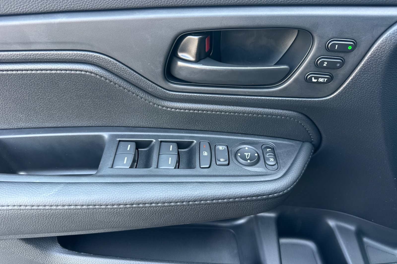 2026 Honda Odyssey EX-L photo 10