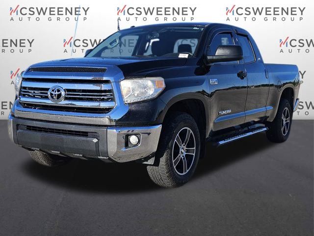 2017 Toyota Tundra SR5's photo