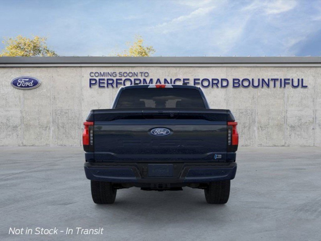 2025 Ford F-150 Lightning photo 4