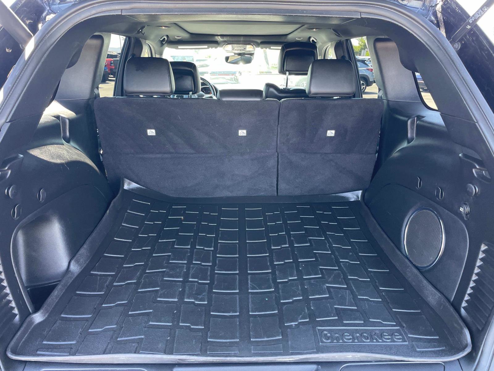 2021 Jeep Grand Cherokee Anniversary Edition photo 27