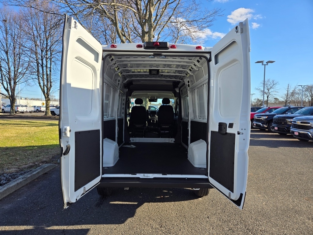 2025 Ram ProMaster 2500 photo 4