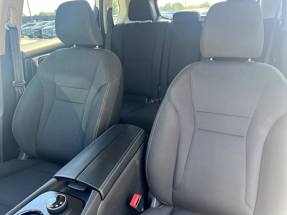 2023 Nissan Rogue S photo 13