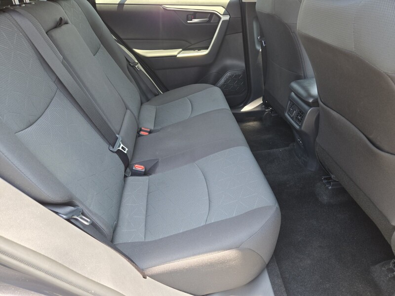 2024 Toyota RAV4 XLE photo 11