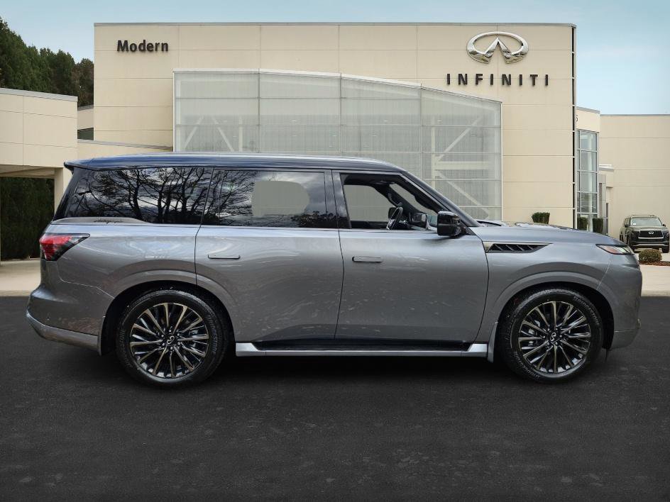 2026 Infiniti QX80 photo 3