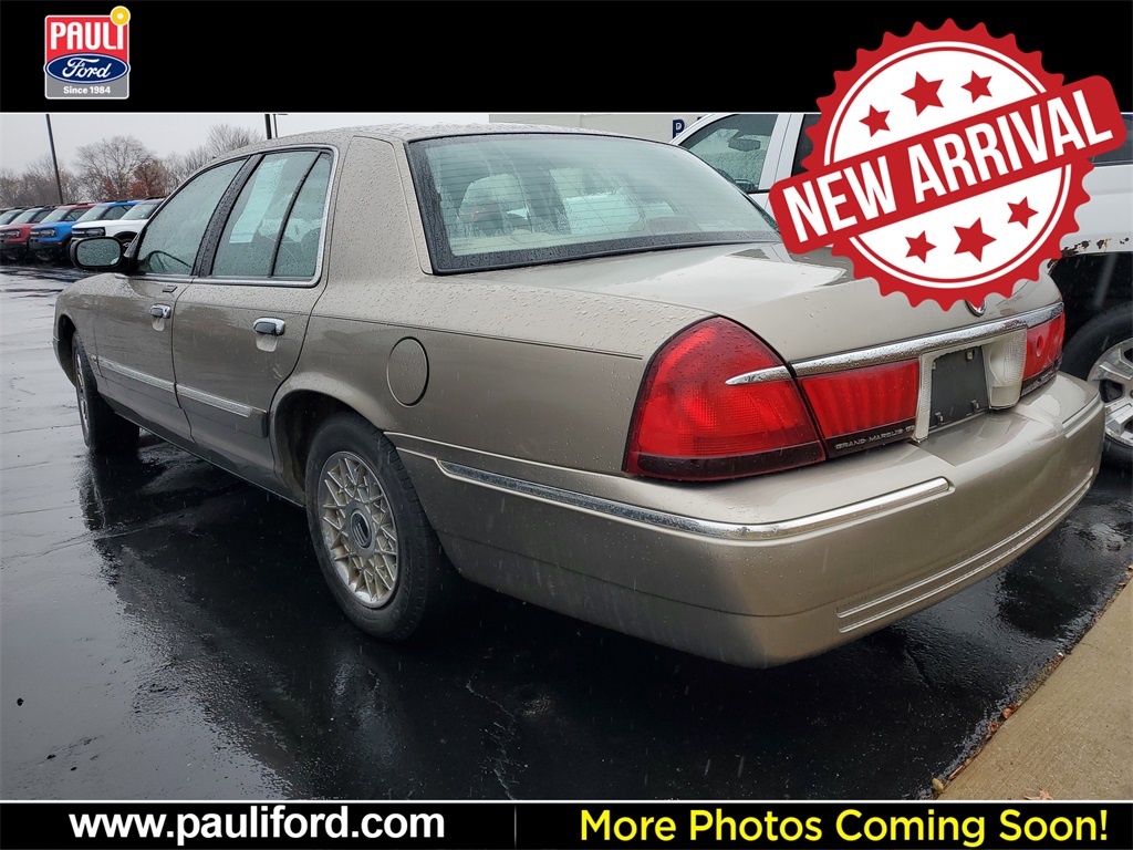 2001 Mercury Grand Marquis GS photo 3