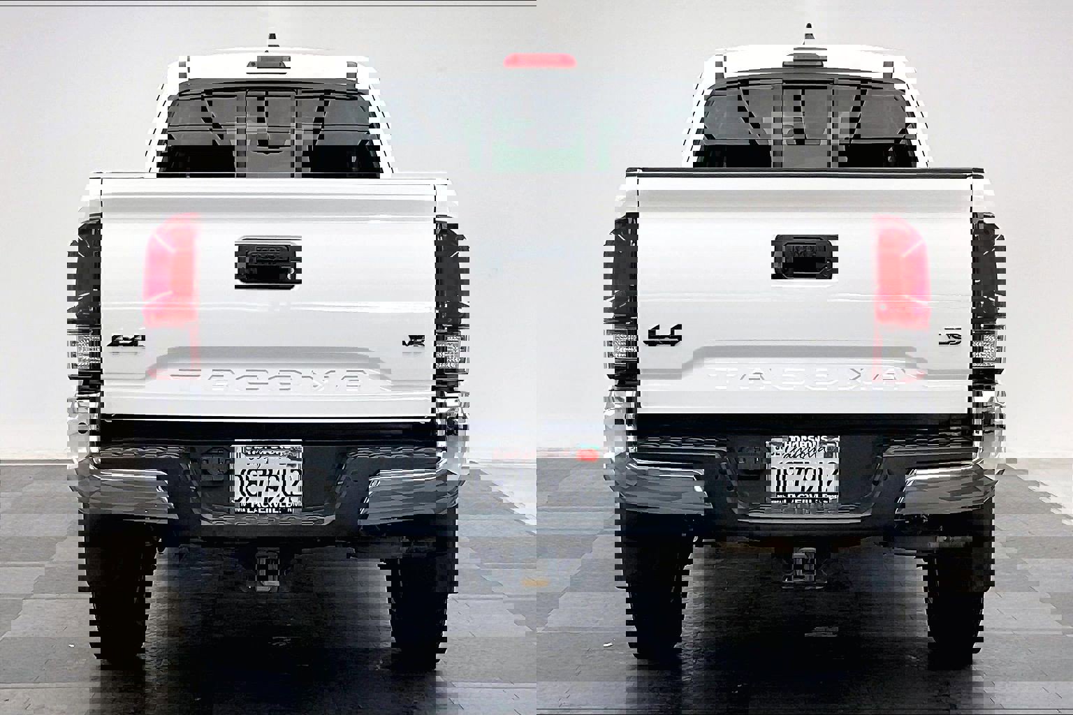 2019 Toyota Tacoma SR5 photo 3