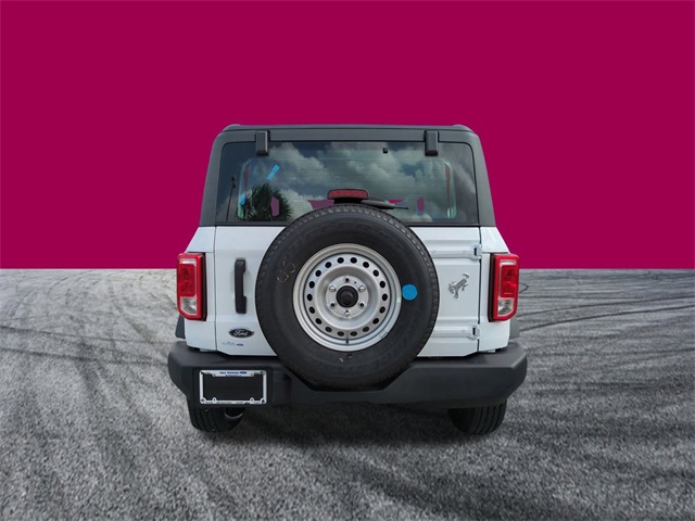 2025 Ford Bronco Base photo 4