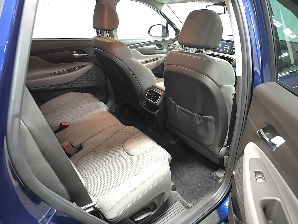 2020 Hyundai Santa Fe SEL photo 16