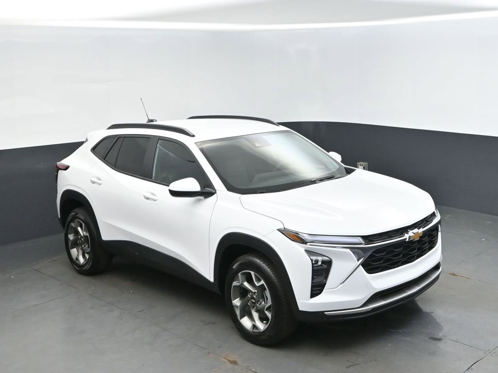 2026 Chevrolet Trax LT's photo