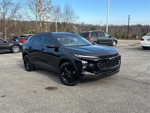 2024 Chevrolet Trax ACTIV photo 2