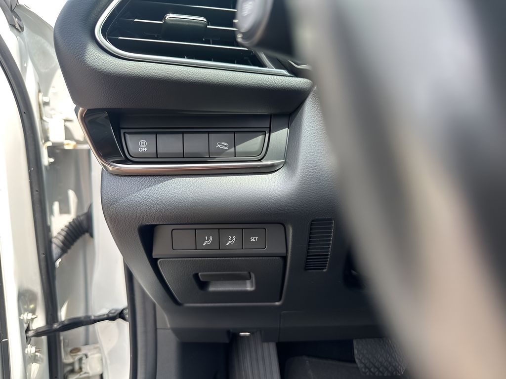 2023 Mazda CX-30 2.5 S Preferred photo 29