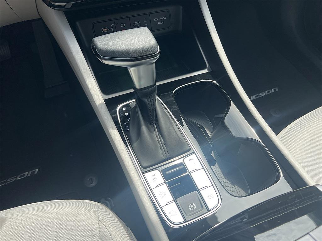 2025 Hyundai Tucson SEL photo 4