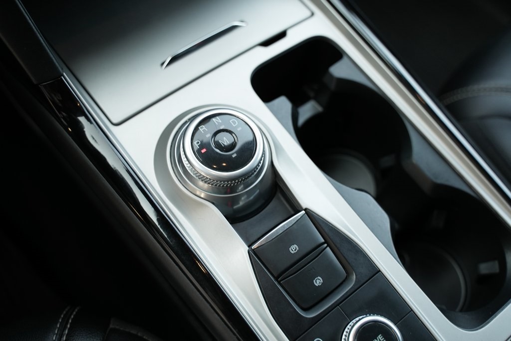 2022 Ford Explorer ST photo 22