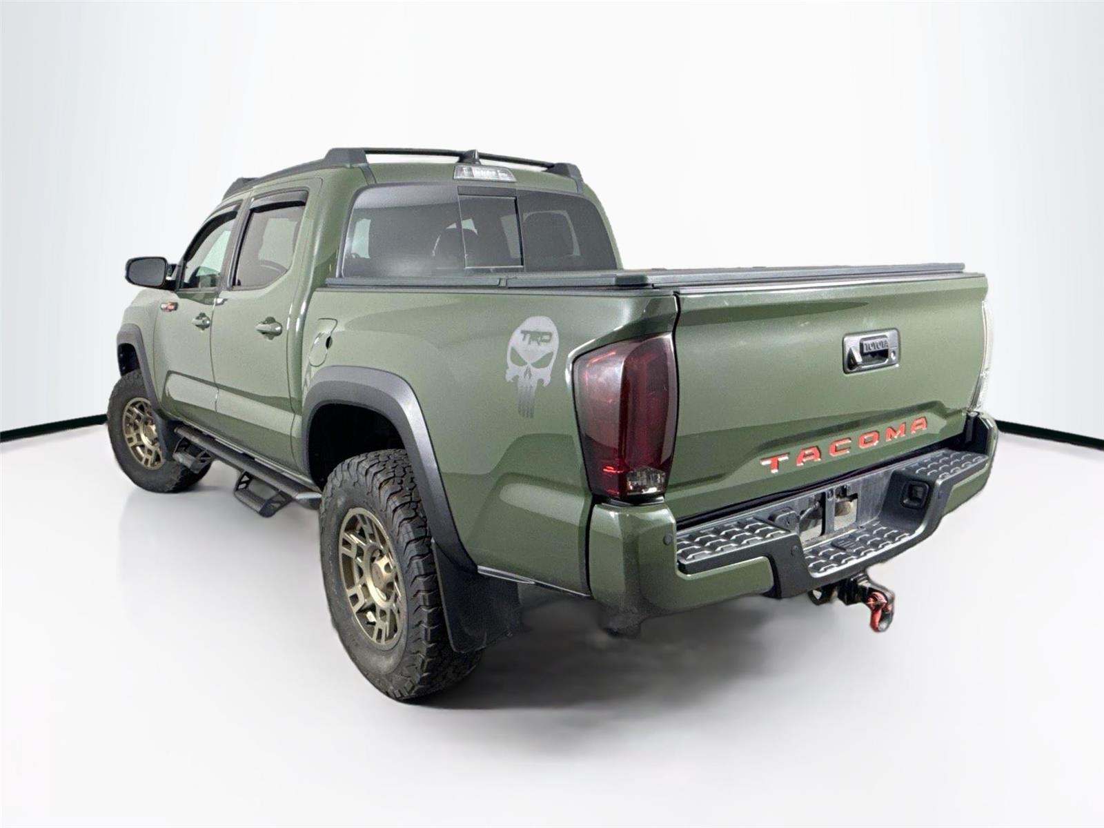 2021 Toyota Tacoma TRD photo 5