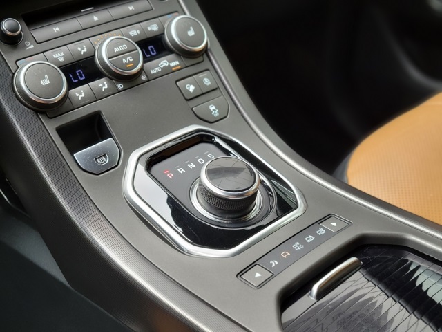 2018 Land Rover Range Rover Evoque HSE Dynamic photo 24