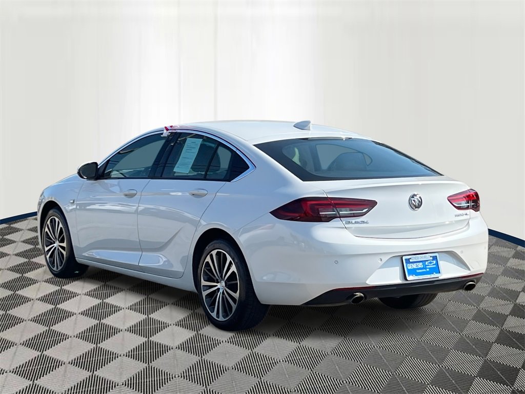 2018 Buick Regal Essence photo 4