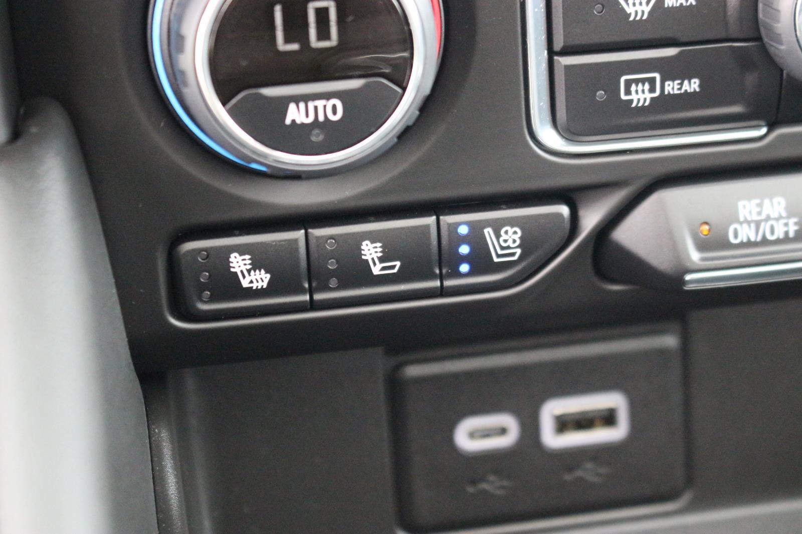 2024 Chevrolet Tahoe High Country photo 25