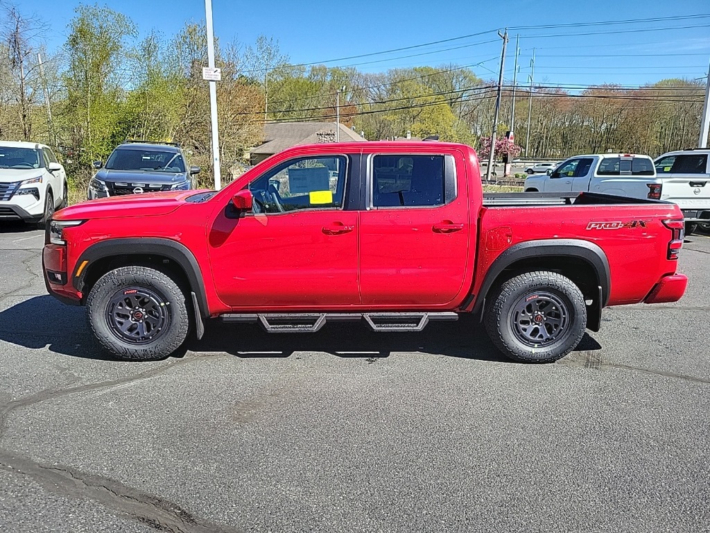 2025 Nissan Frontier PRO-4X photo 2