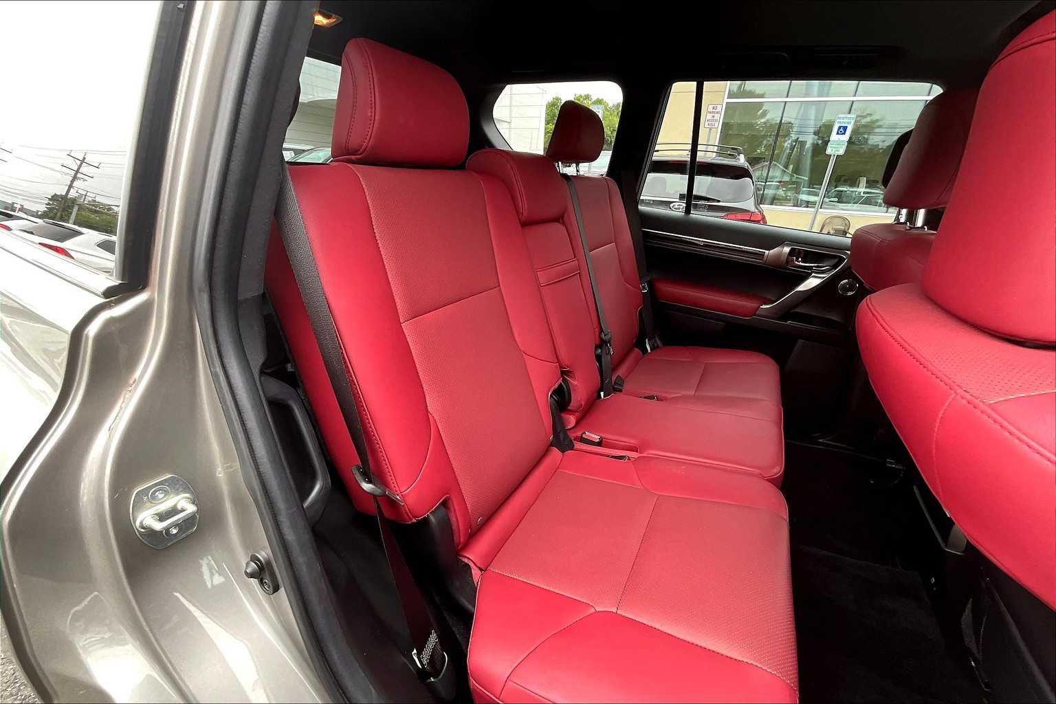 2022 Lexus GX 460 Premium photo 18
