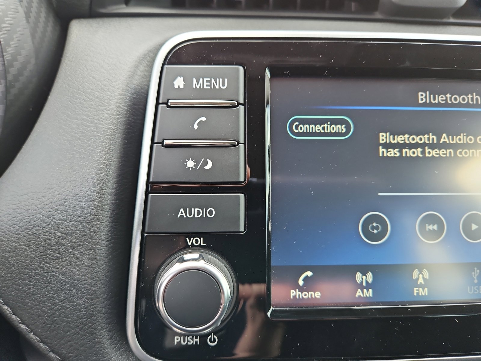 2025 Nissan Versa S photo 13