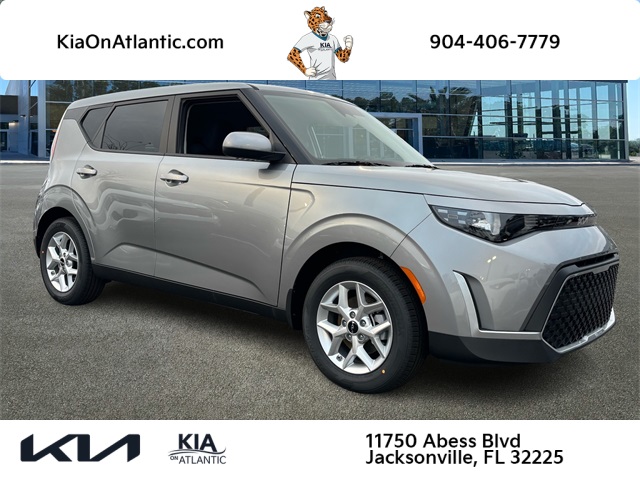 2025 Kia Soul LX's photo