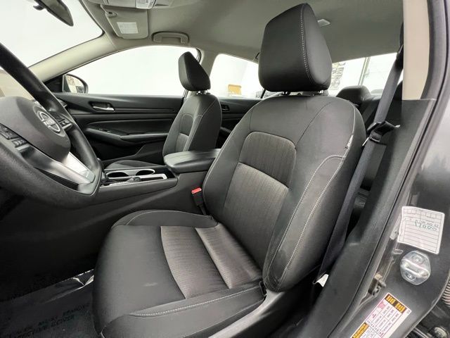 2024 Nissan Altima 2.5 SV photo 18