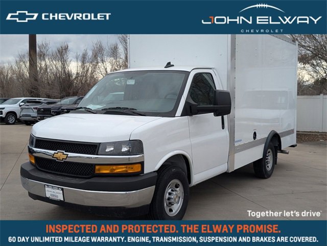 2024 Chevrolet Express Cutaway Base's photo