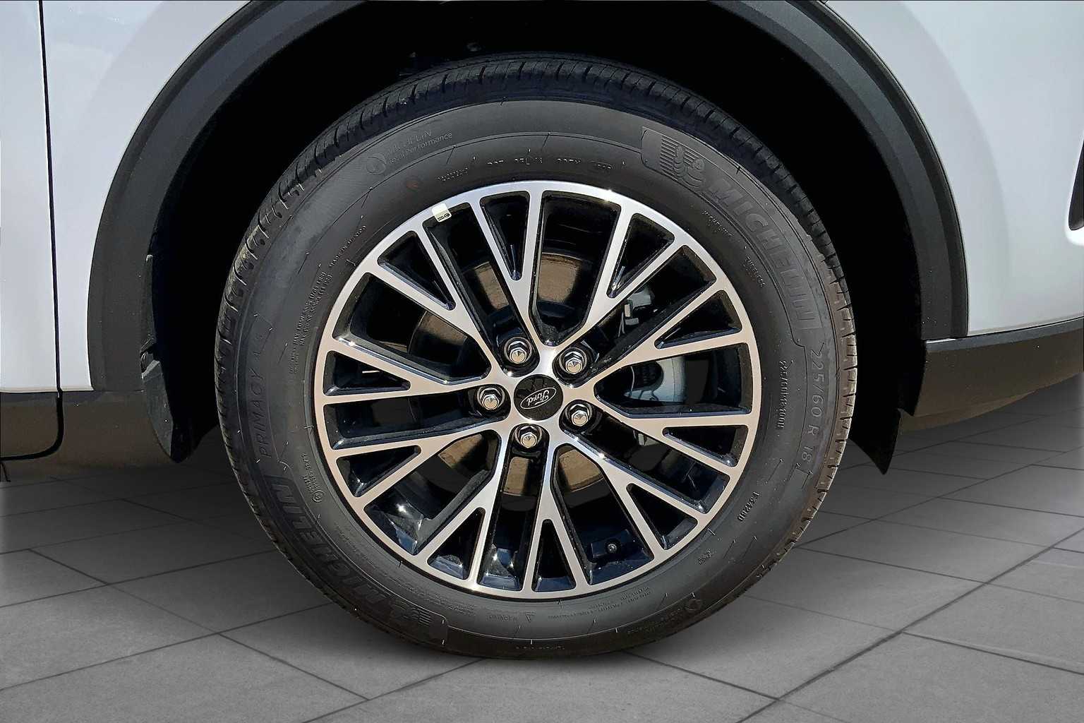 2025 Ford Escape Plug-In Hybrid photo 11